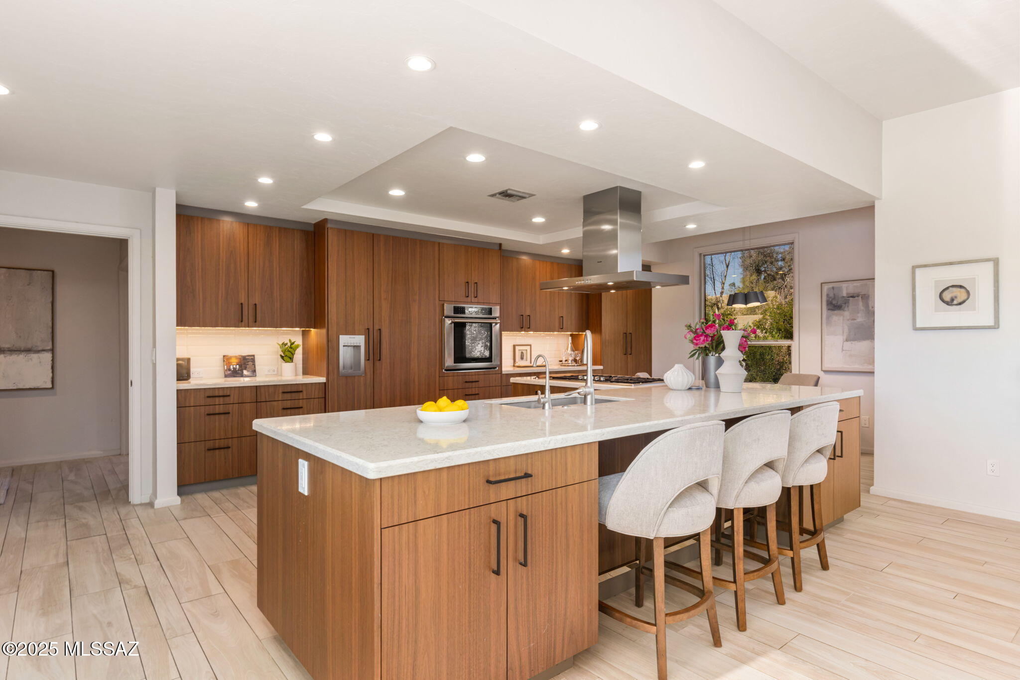 5671 N Placita Stilbayo