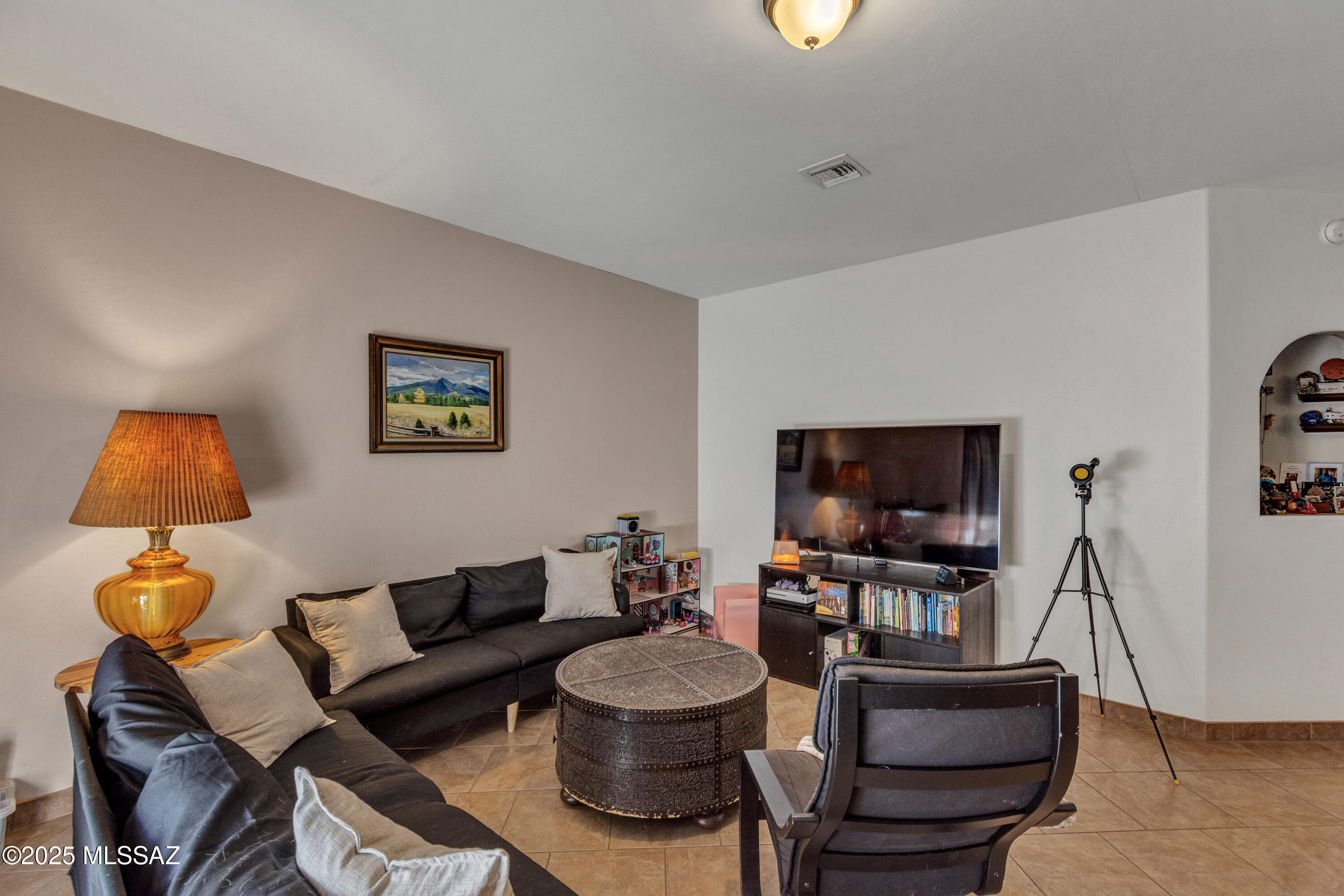 1999 W Bramburgh Court