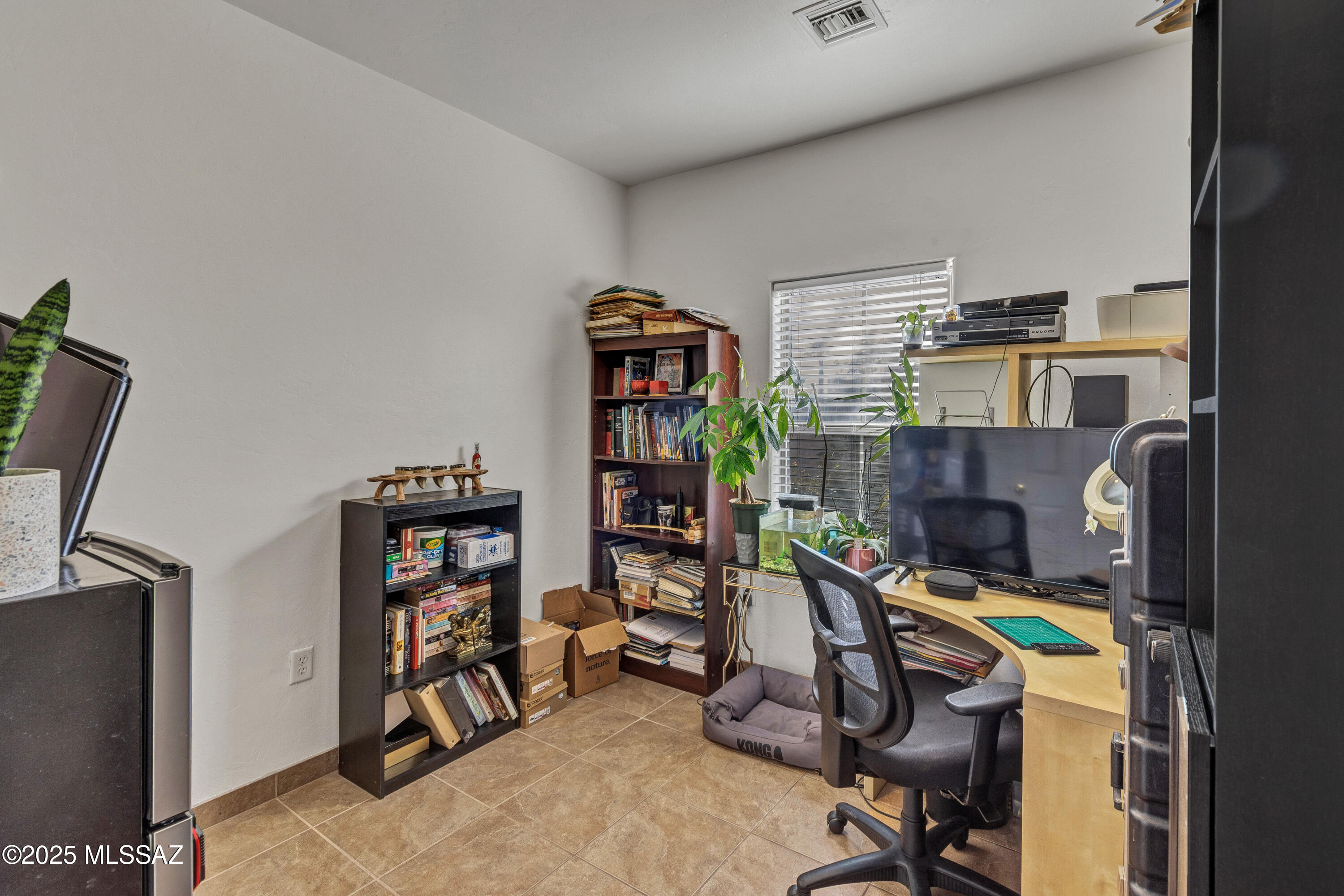 1999 W Bramburgh Court