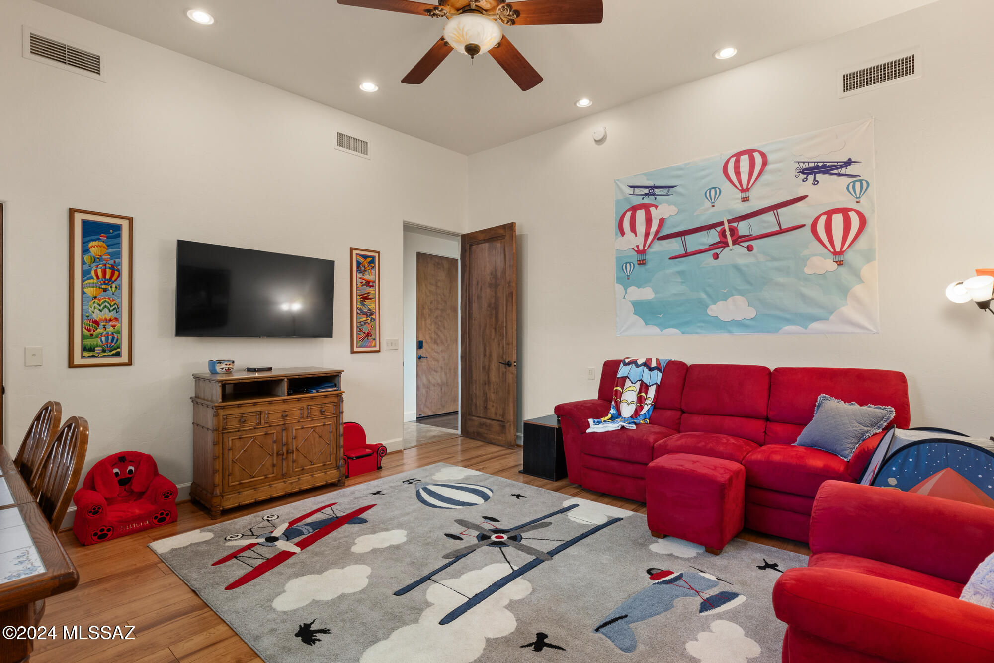 5043 N Marlin Canyon Place