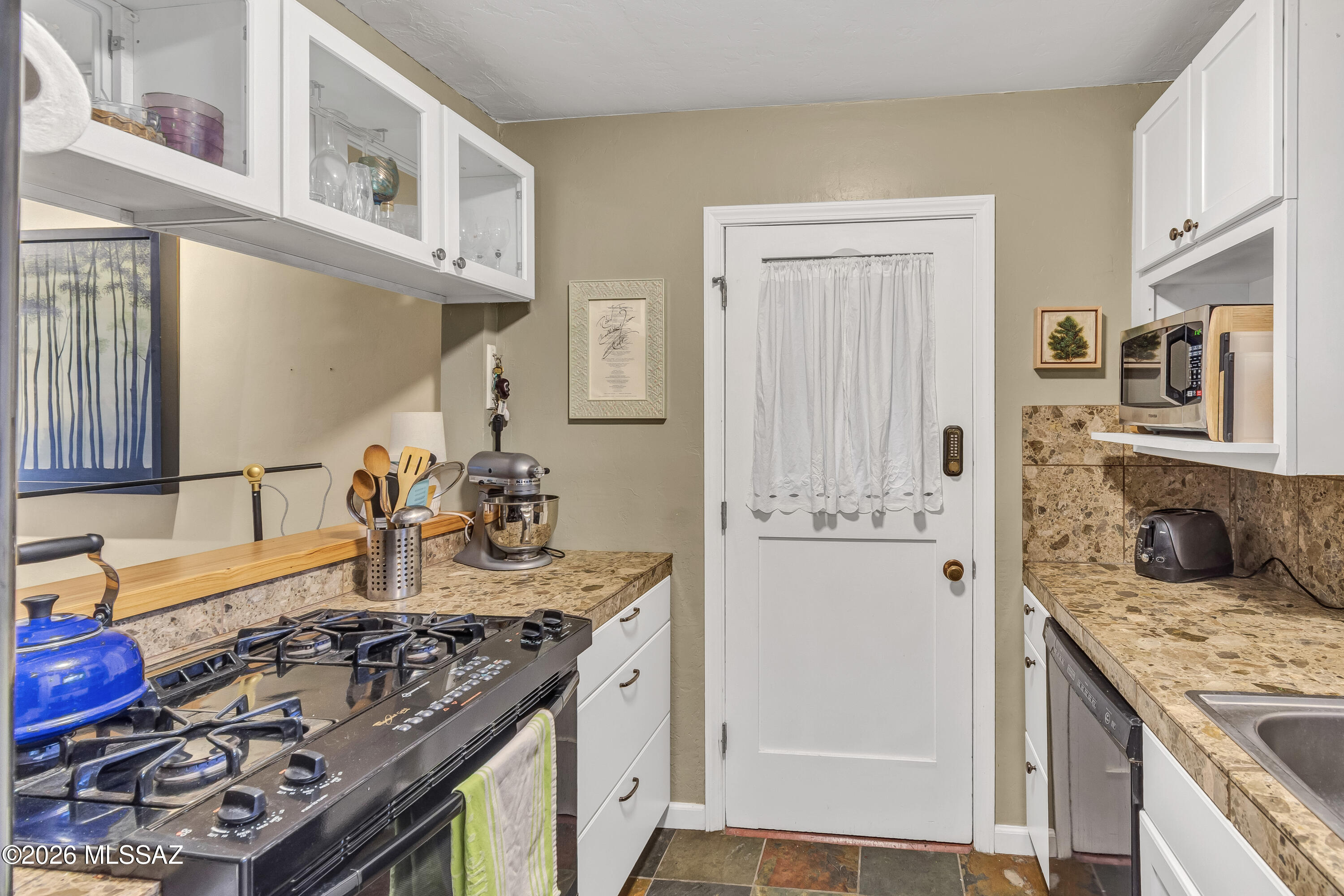 2820 E 6th Street 112