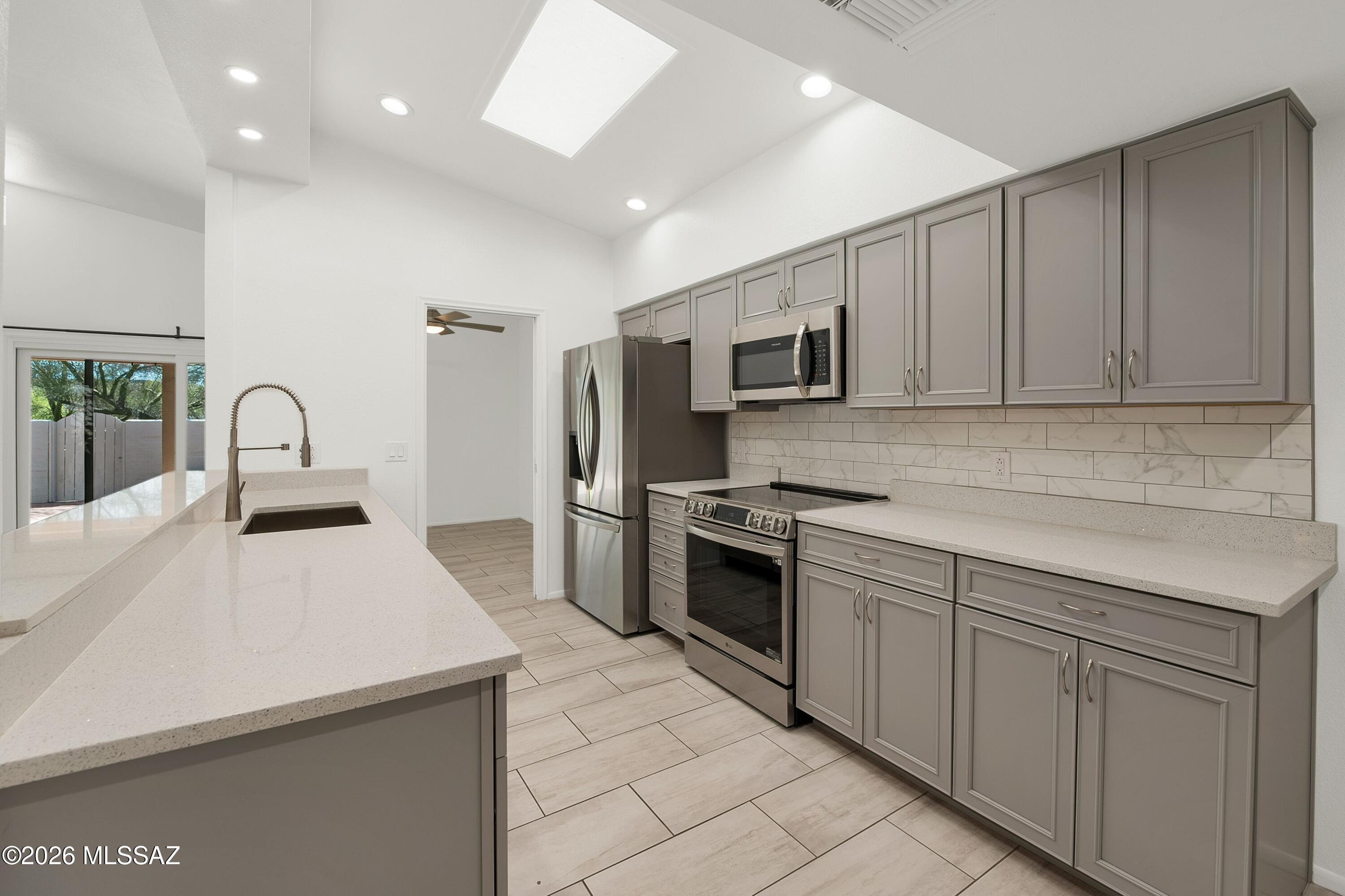 7408 E Wandering Road