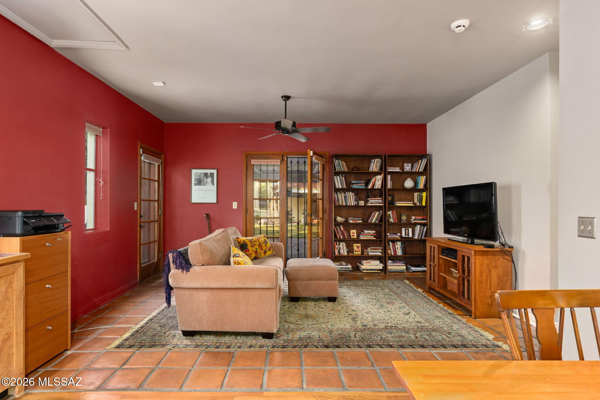 40 E Plaza Del Encanto