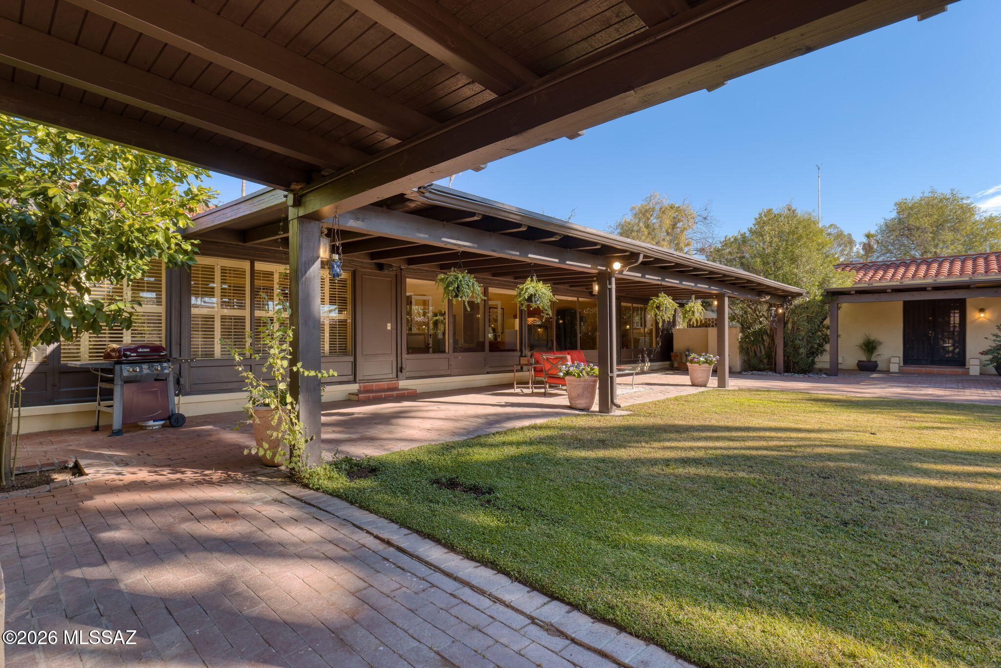 40 E Plaza Del Encanto