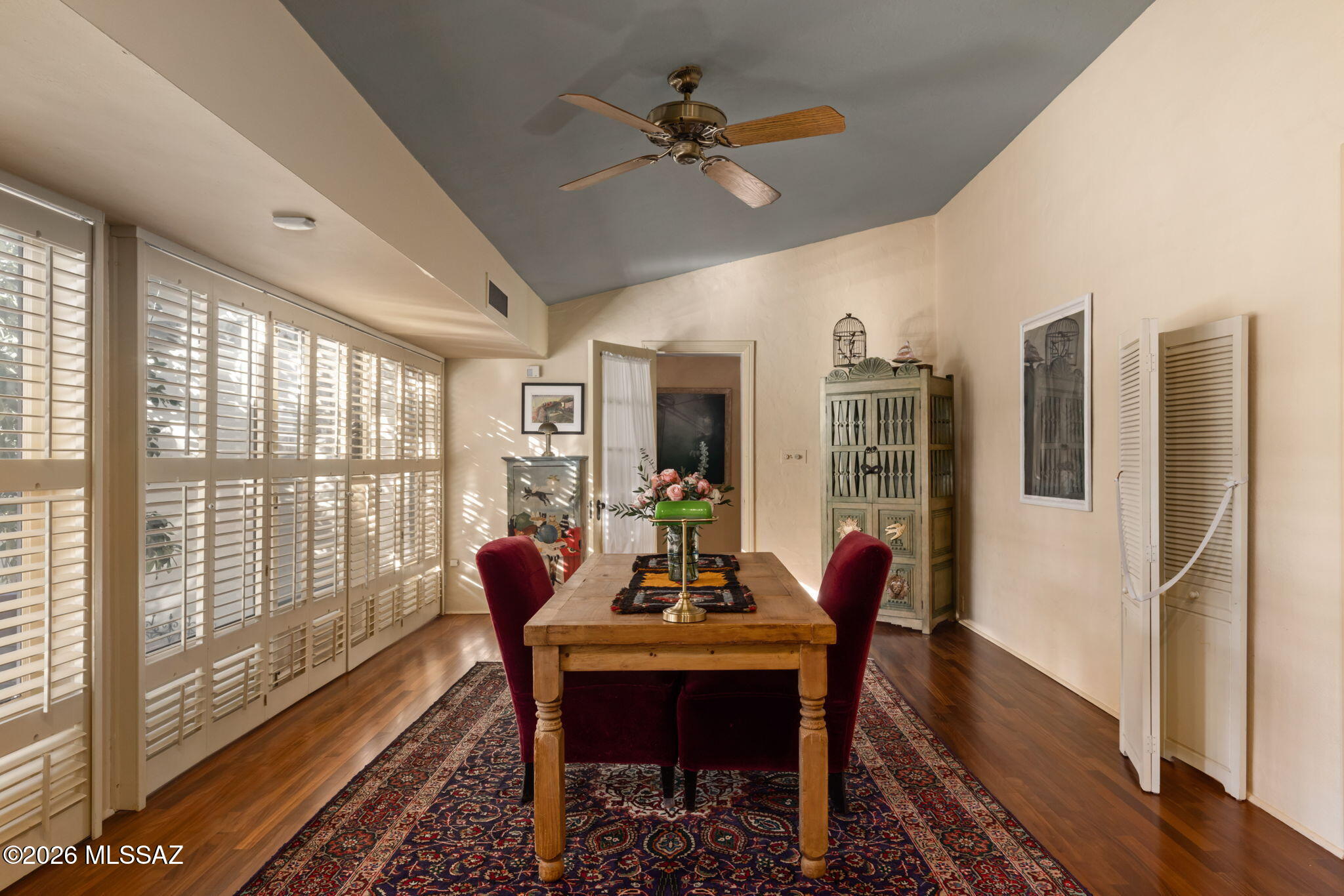 40 E Plaza Del Encanto