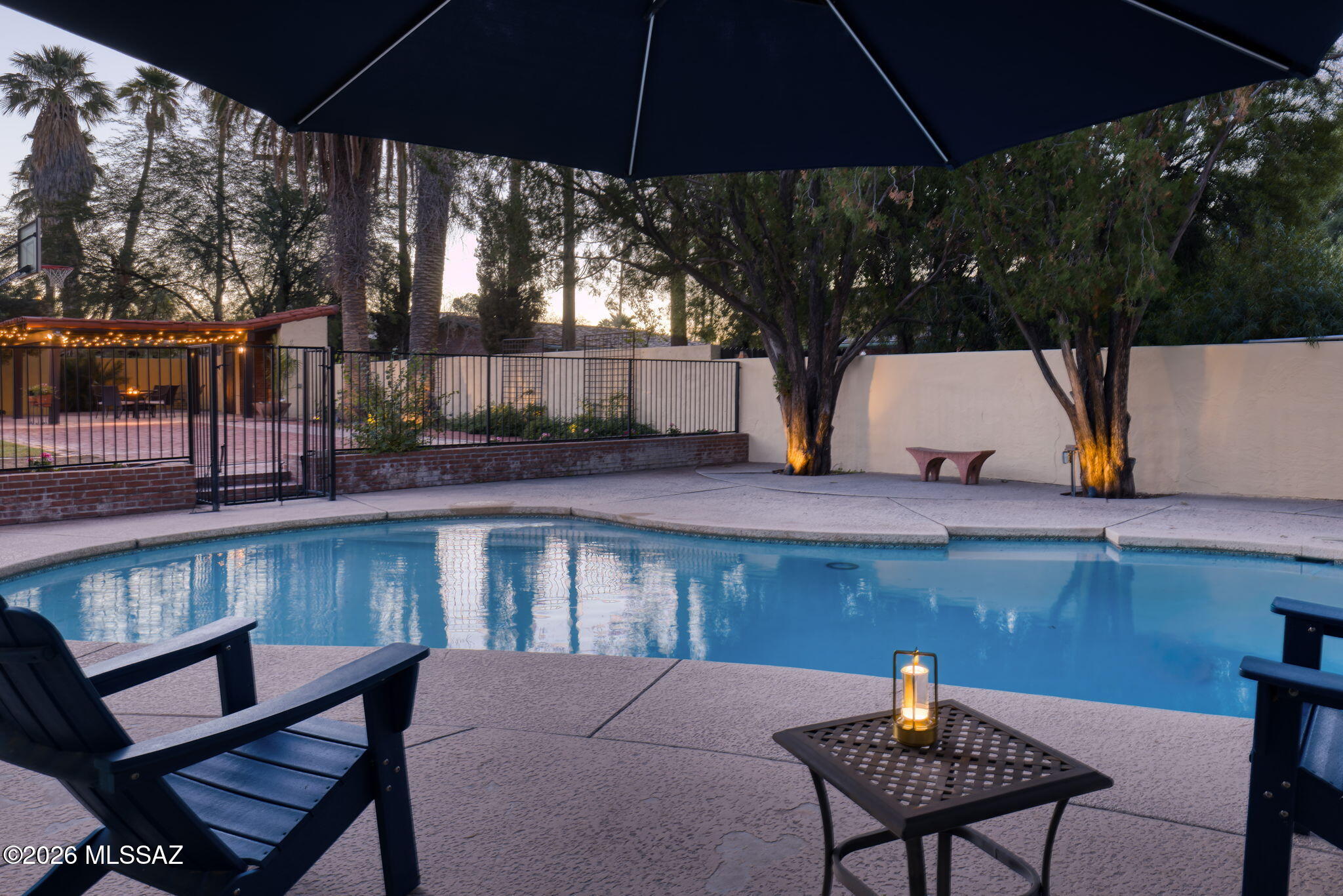 40 E Plaza Del Encanto