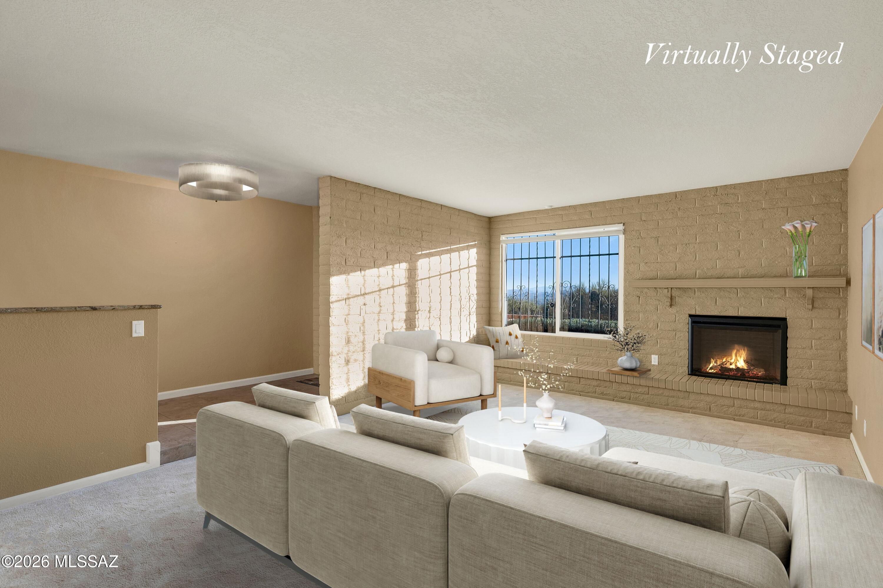 7112 N Chimney Rock Place