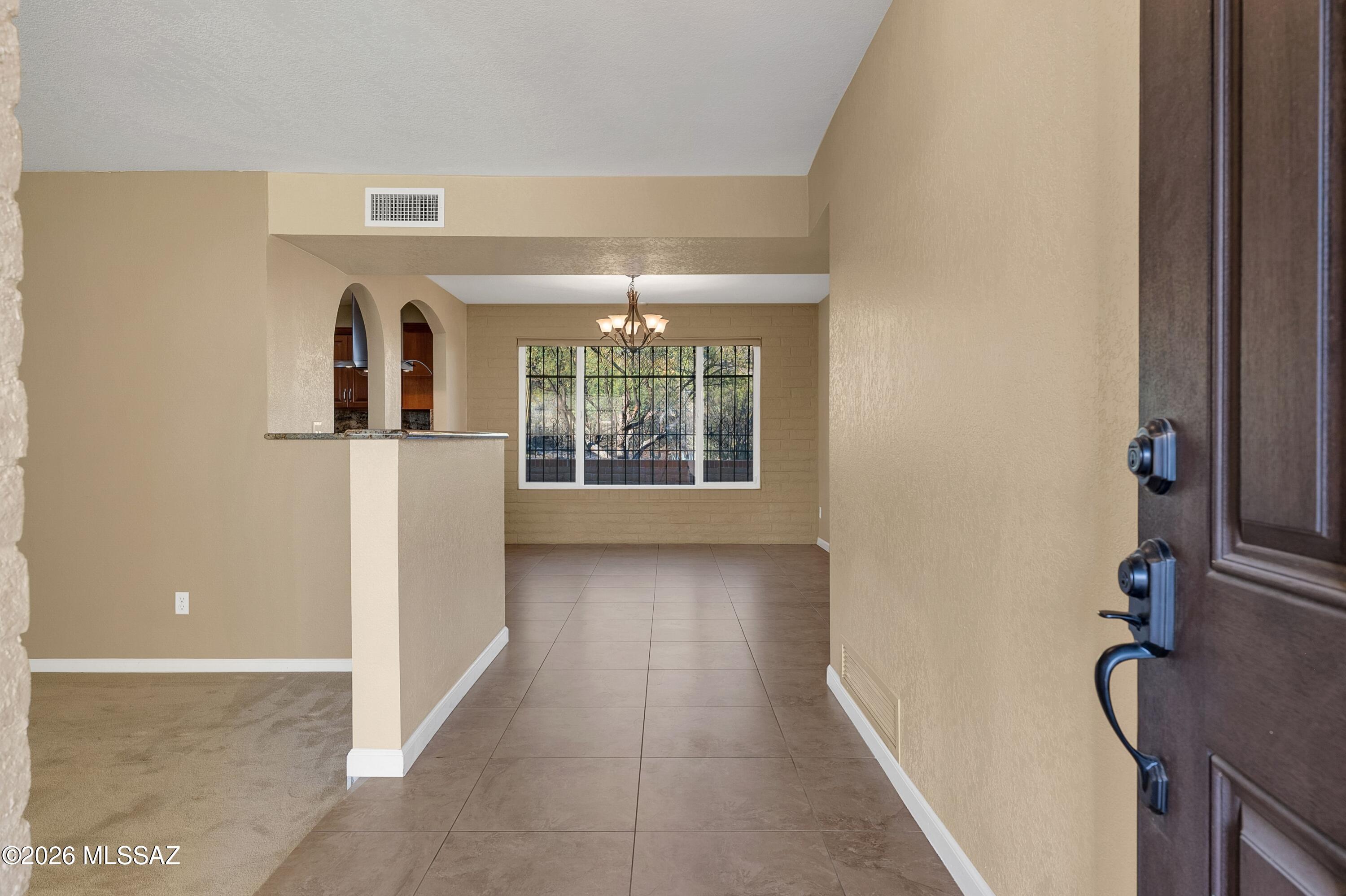 7112 N Chimney Rock Place