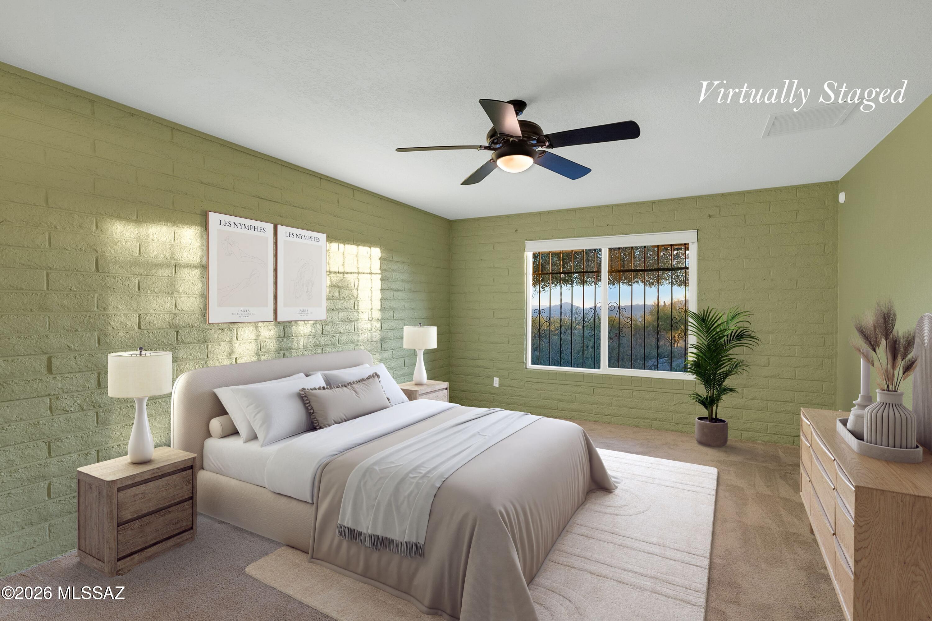 7112 N Chimney Rock Place