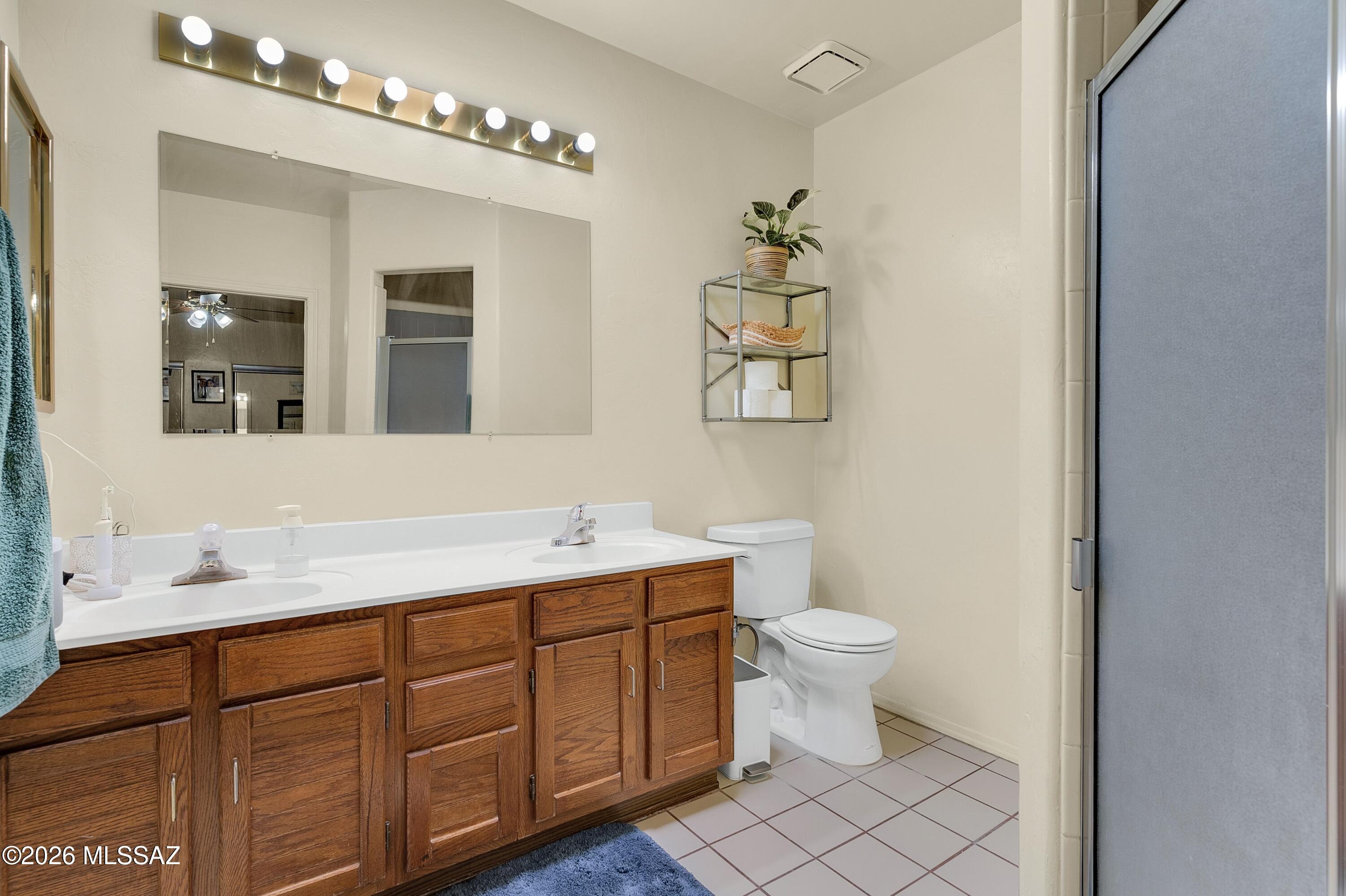 4026 E Whitman Street