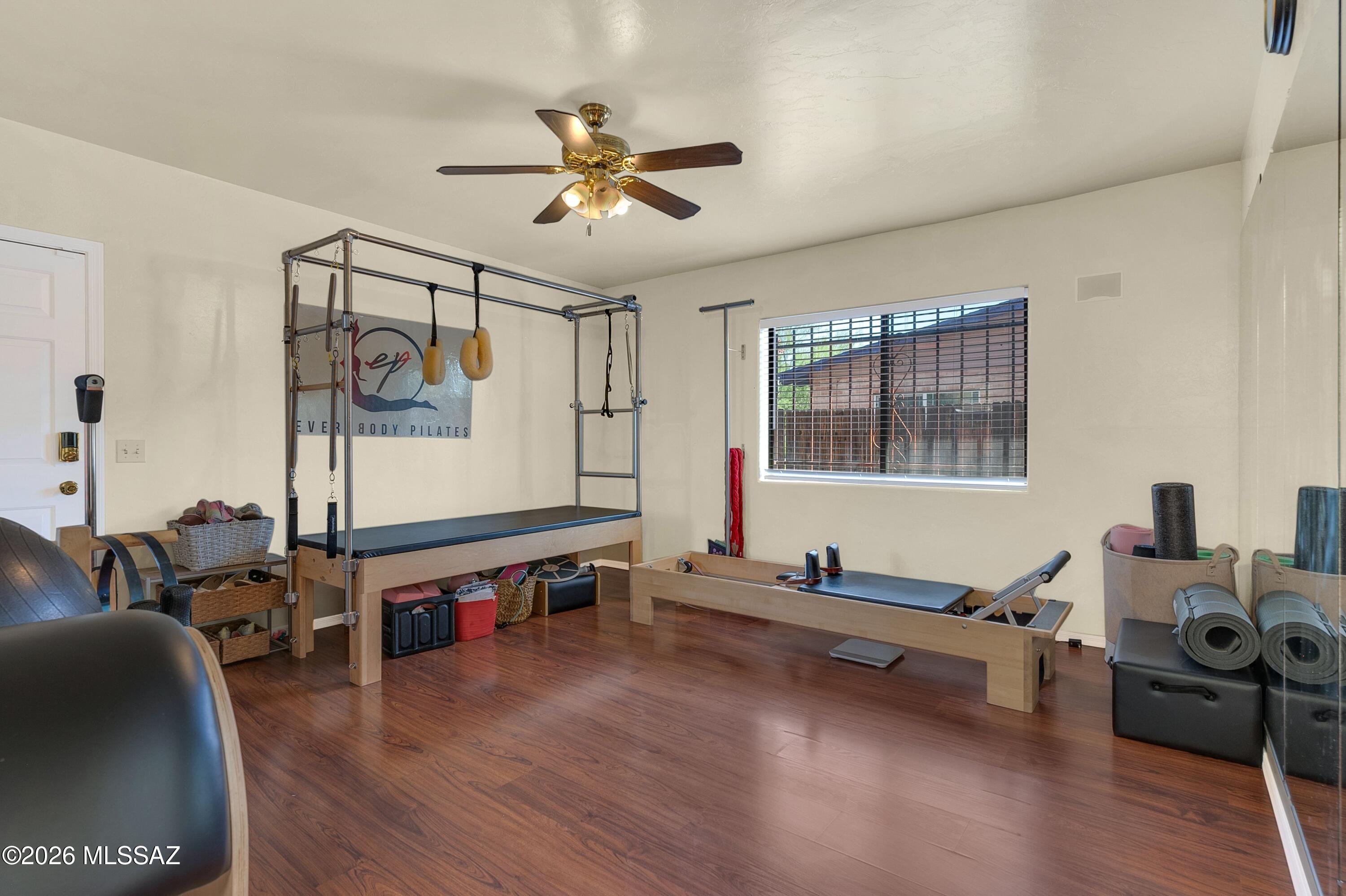 4026 E Whitman Street