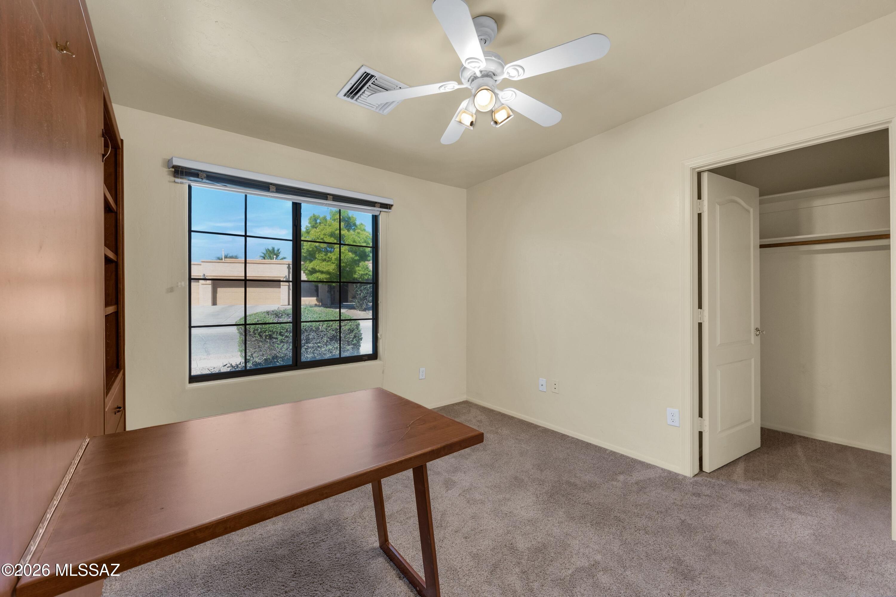 1230 N Golden Palomino Place