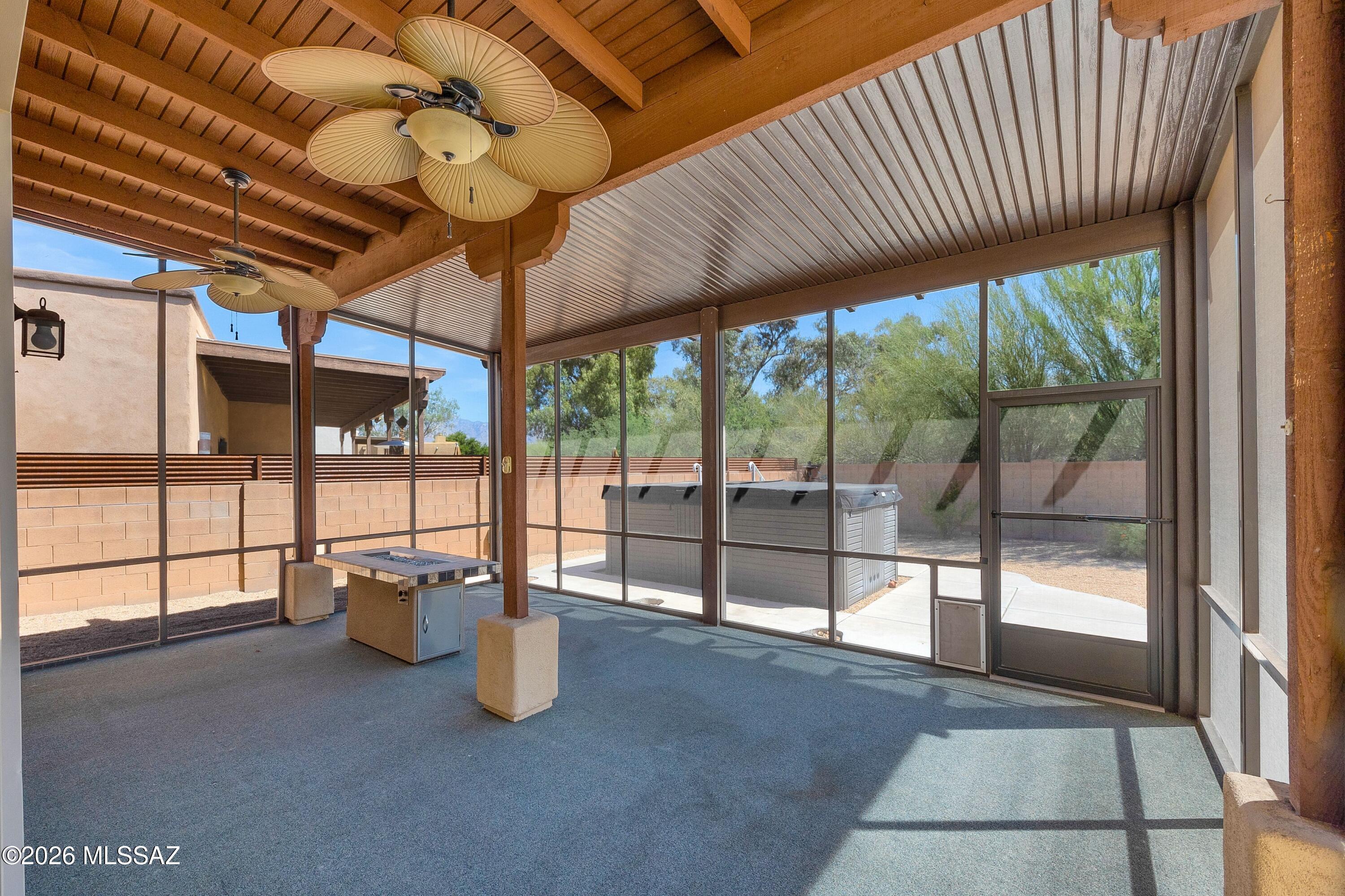 1230 N Golden Palomino Place