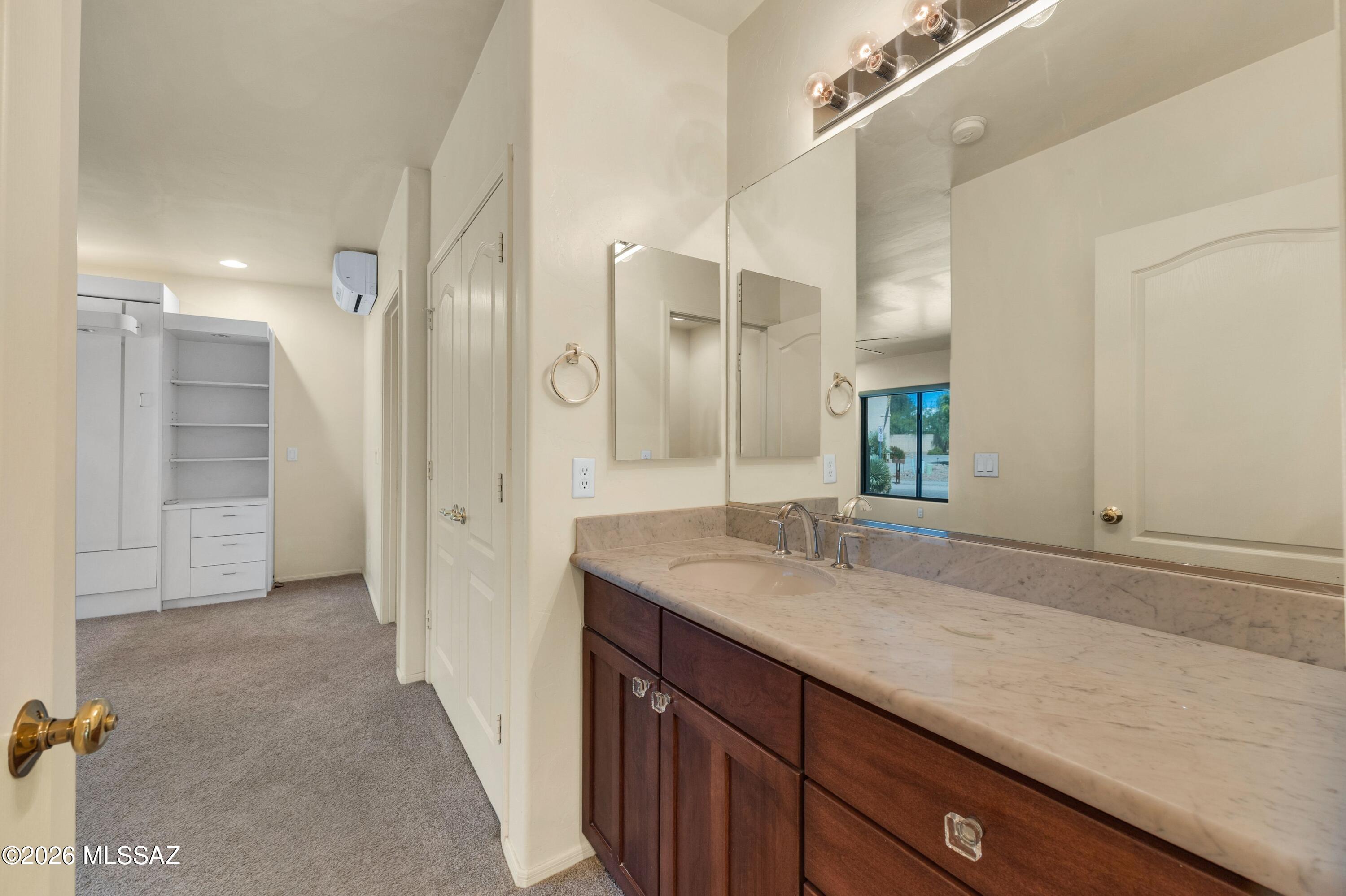1230 N Golden Palomino Place