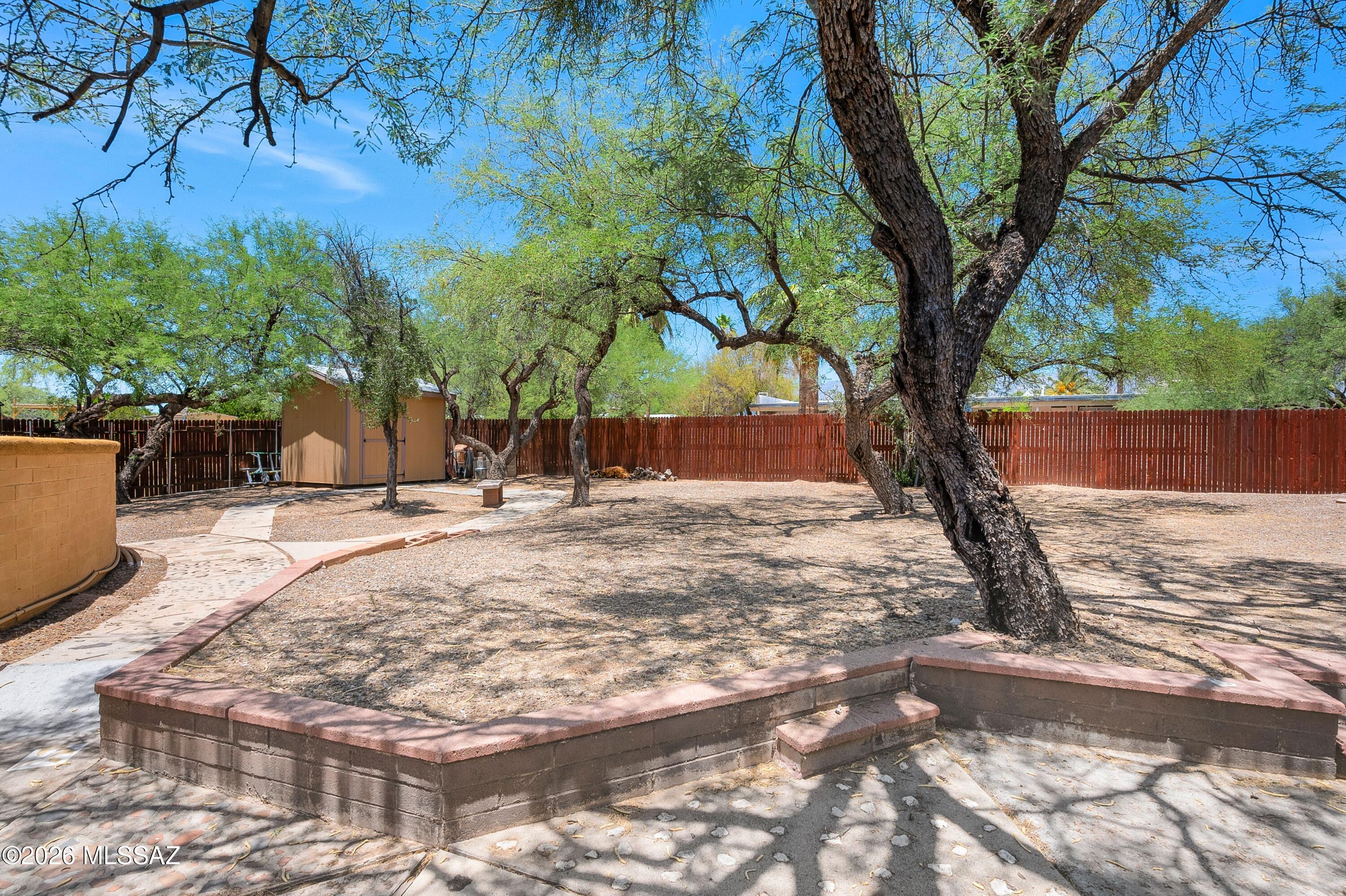 7411 E Calle Cabo