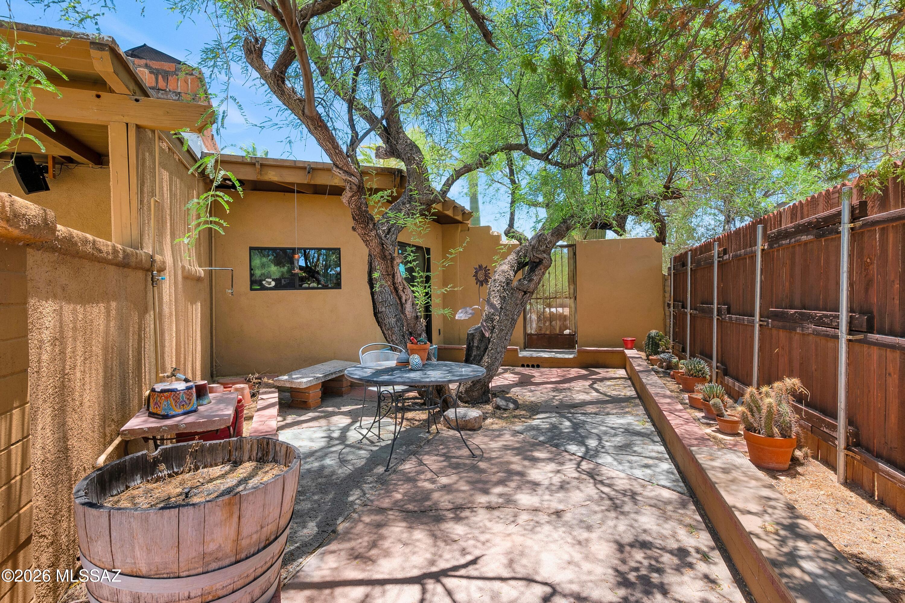 7411 E Calle Cabo