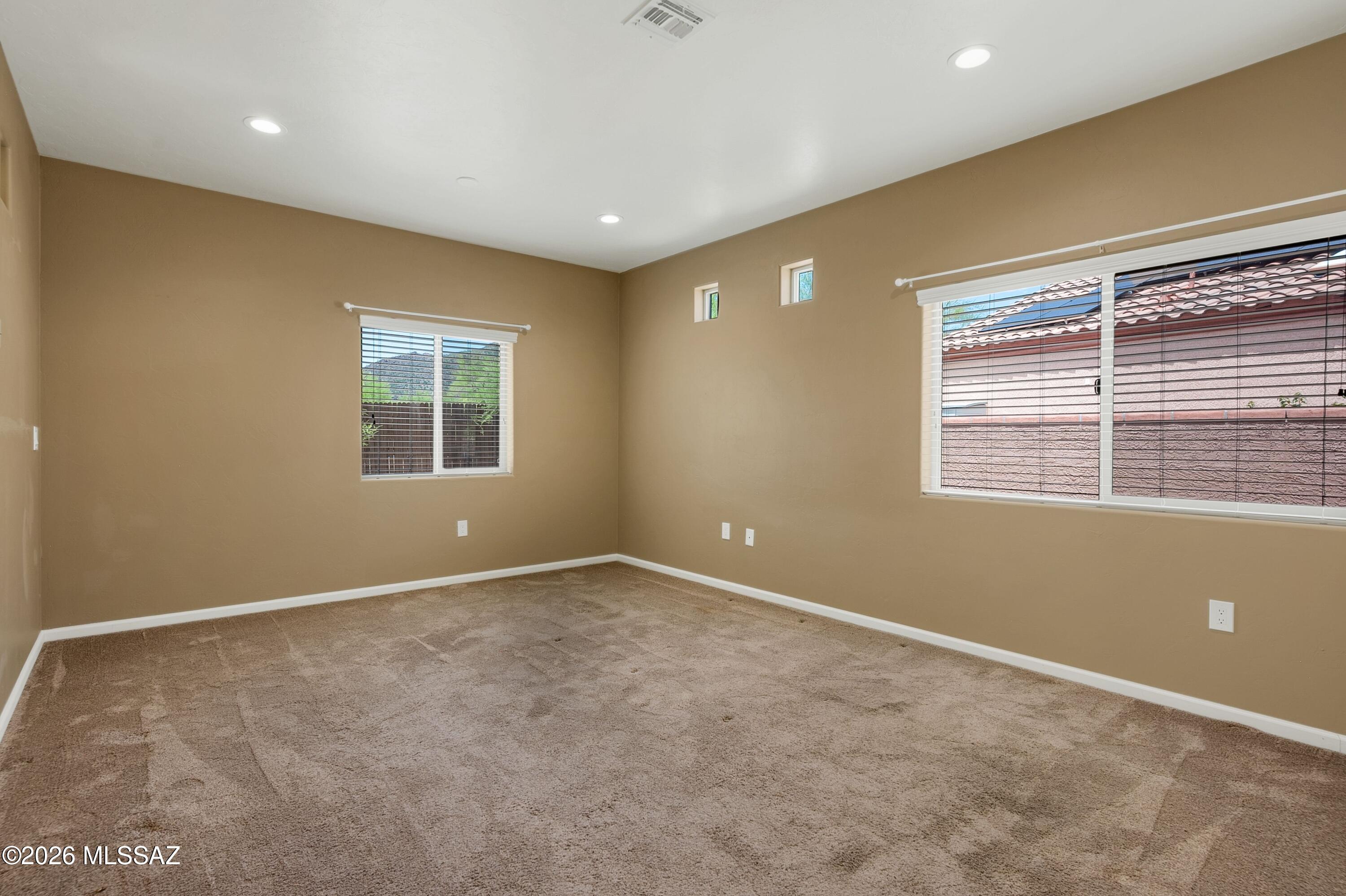 2642 S Falcon View Drive