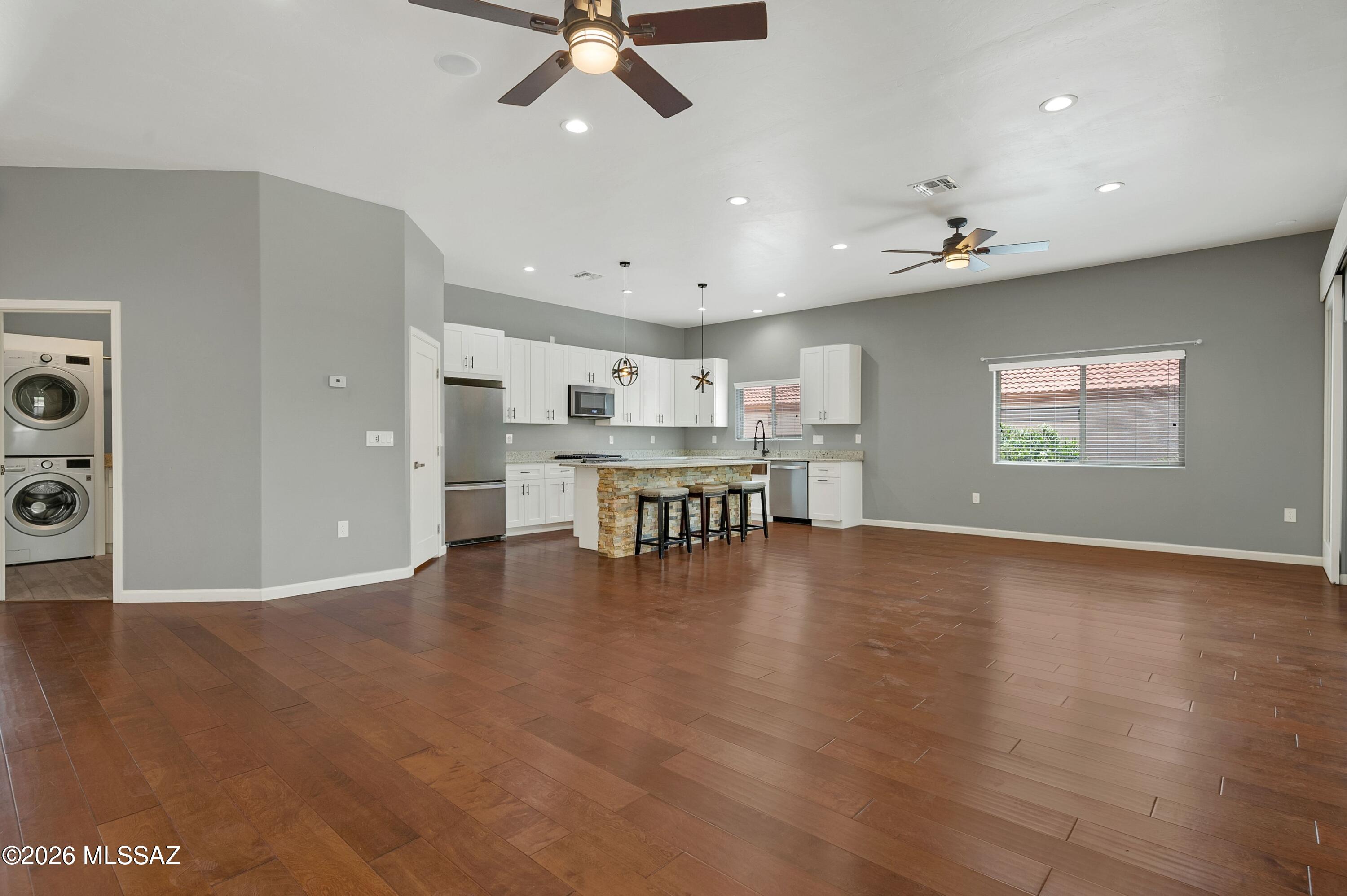 2642 S Falcon View Drive