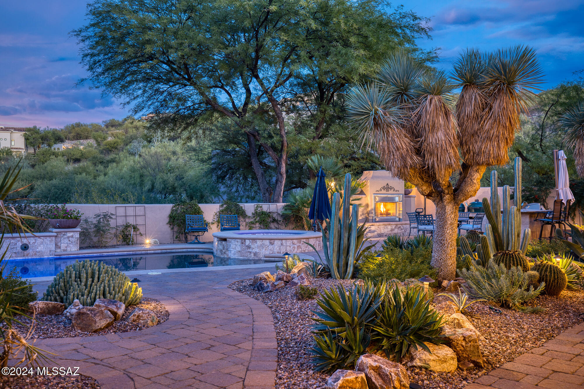 5043 N Marlin Canyon Place