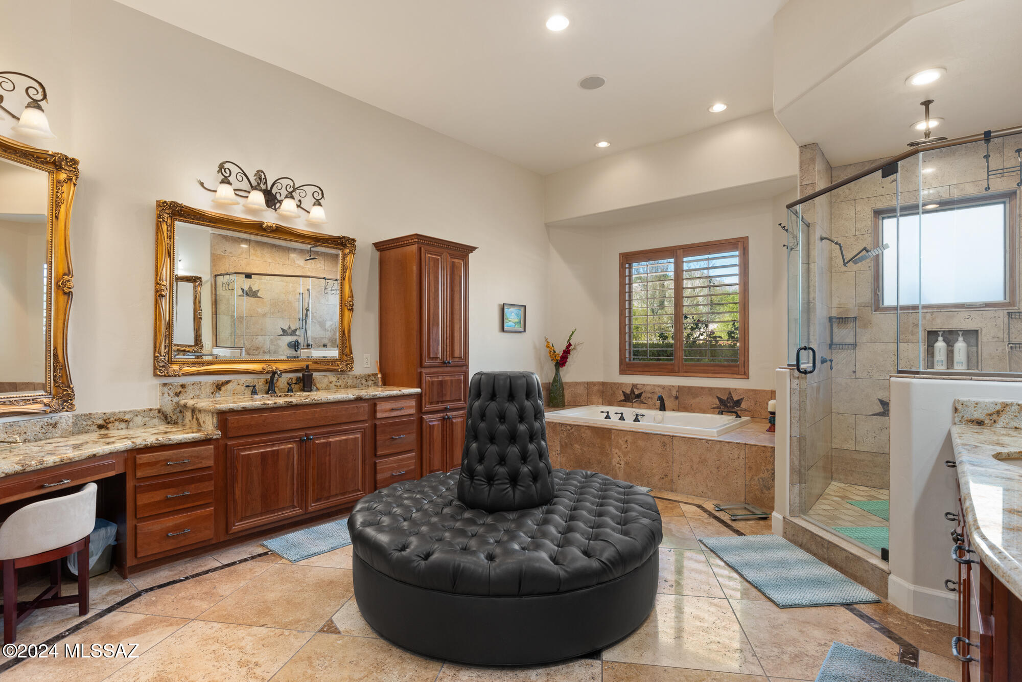 5043 N Marlin Canyon Place