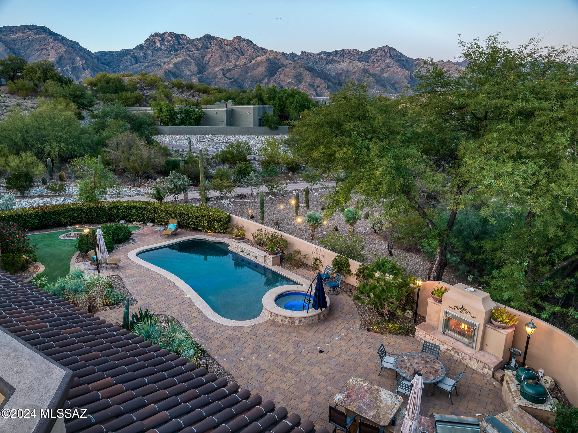 5043 N Marlin Canyon Place