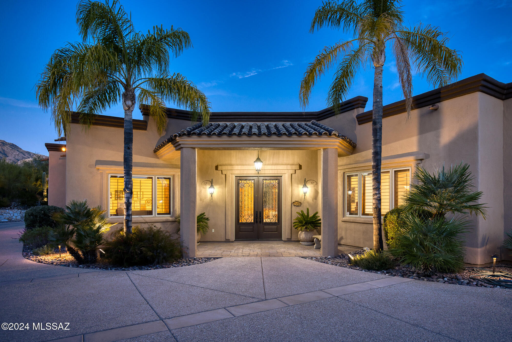 5043 N Marlin Canyon Place