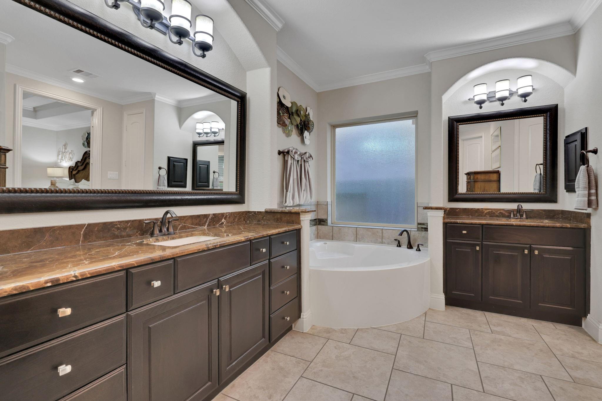 27714 Fleetwood Bend Lane