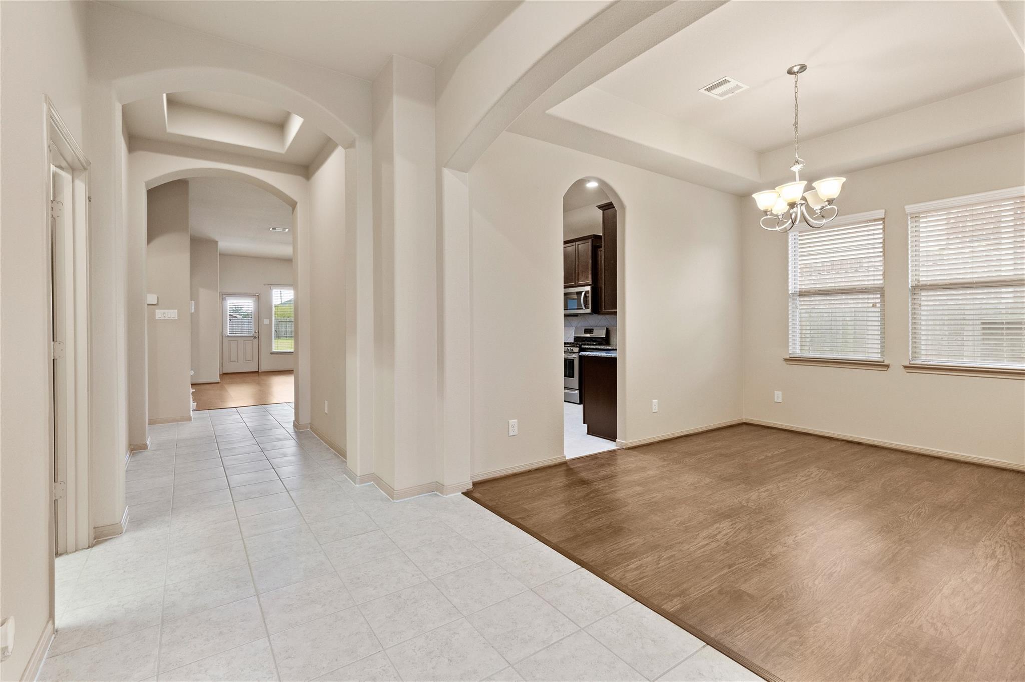 4410 Fenetre Forest Street