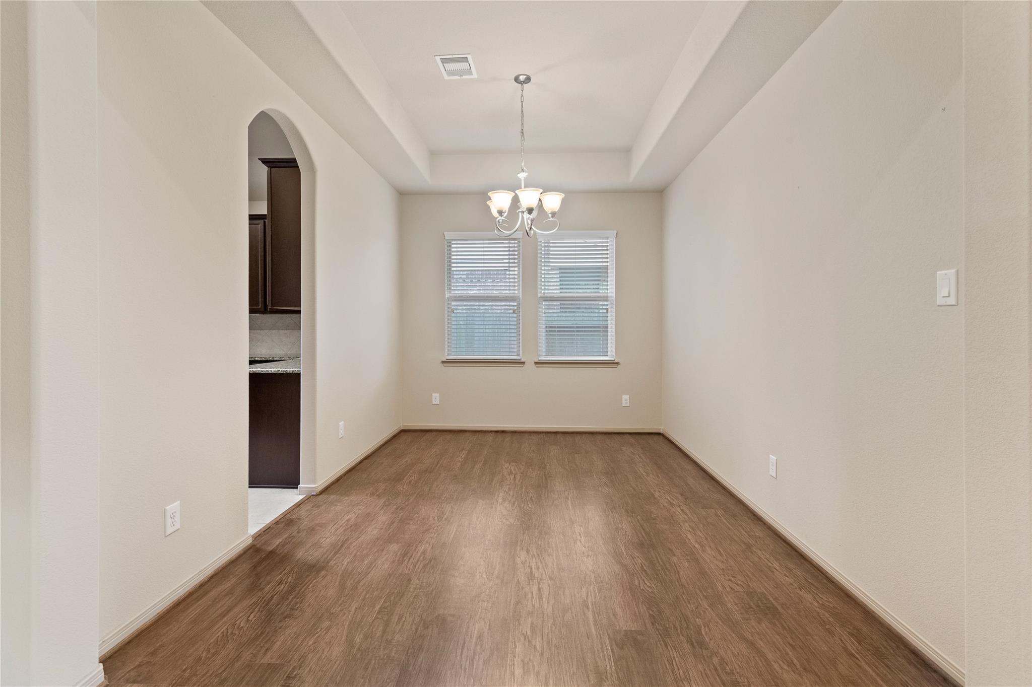 4410 Fenetre Forest Street