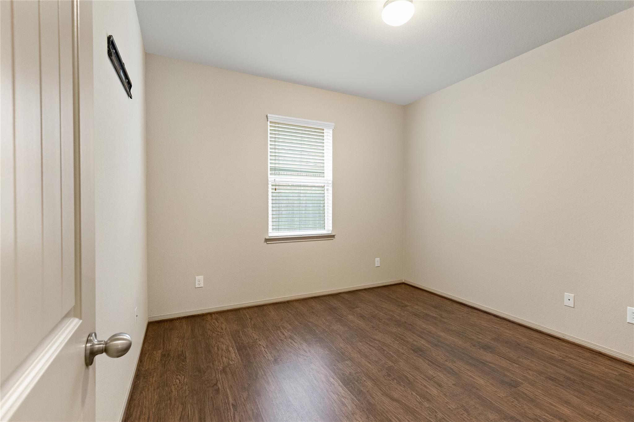 4410 Fenetre Forest Street