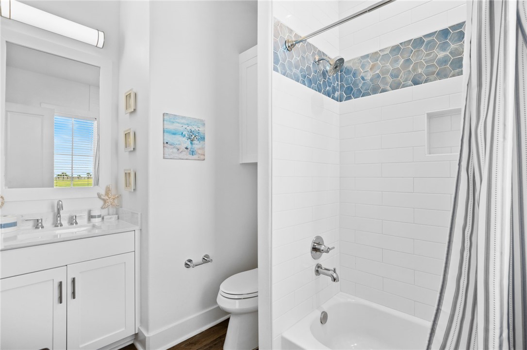 214 Sunset Ave 6