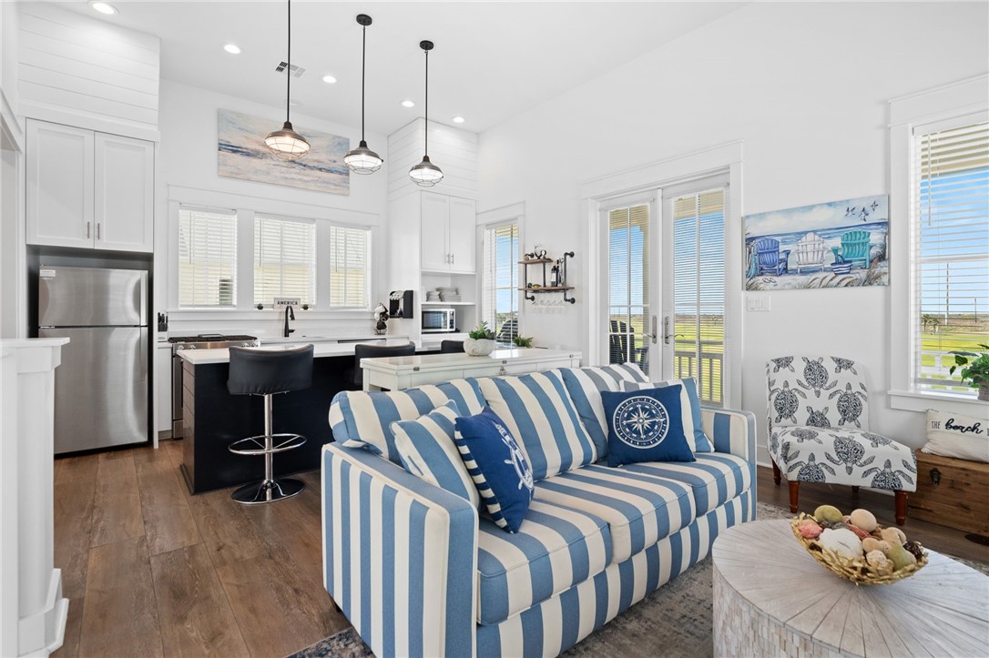 214 Sunset Ave 6