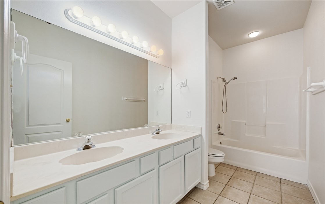 15110 Leeward Dr 303