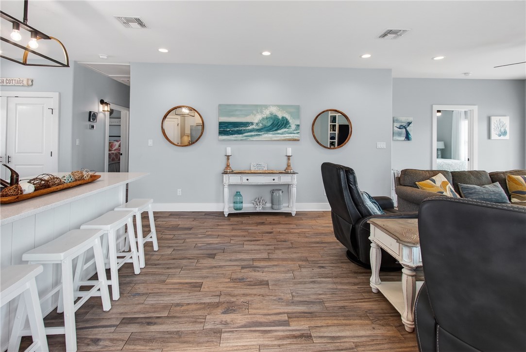 162 La Concha Blvd 41
