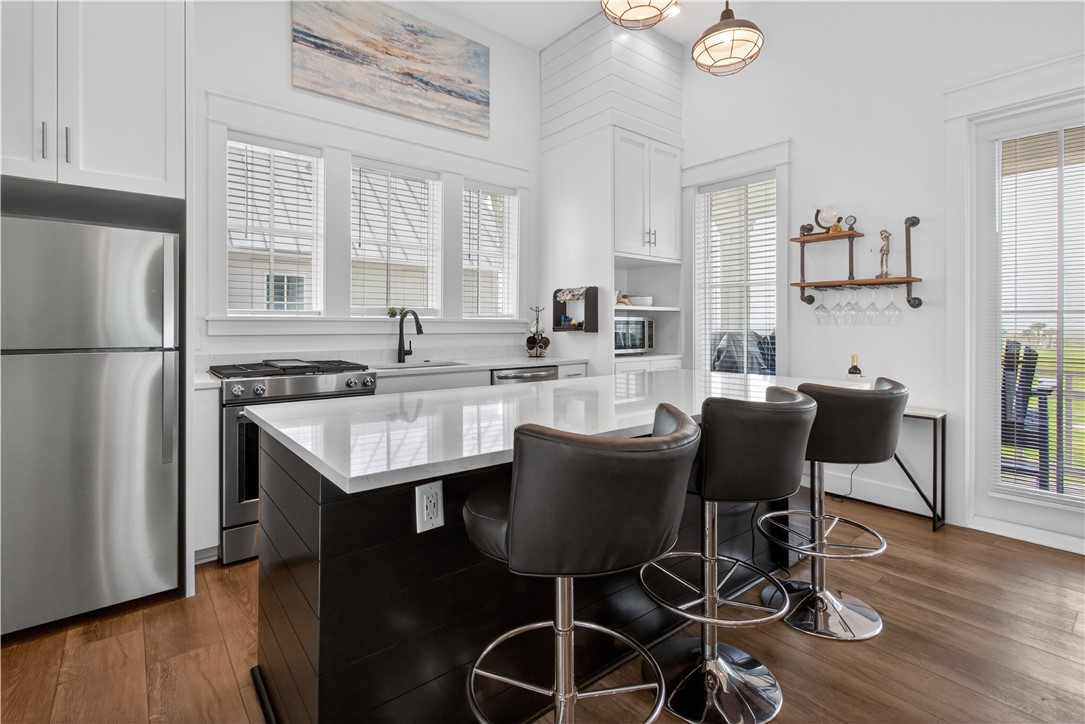 214 Sunset Ave 6