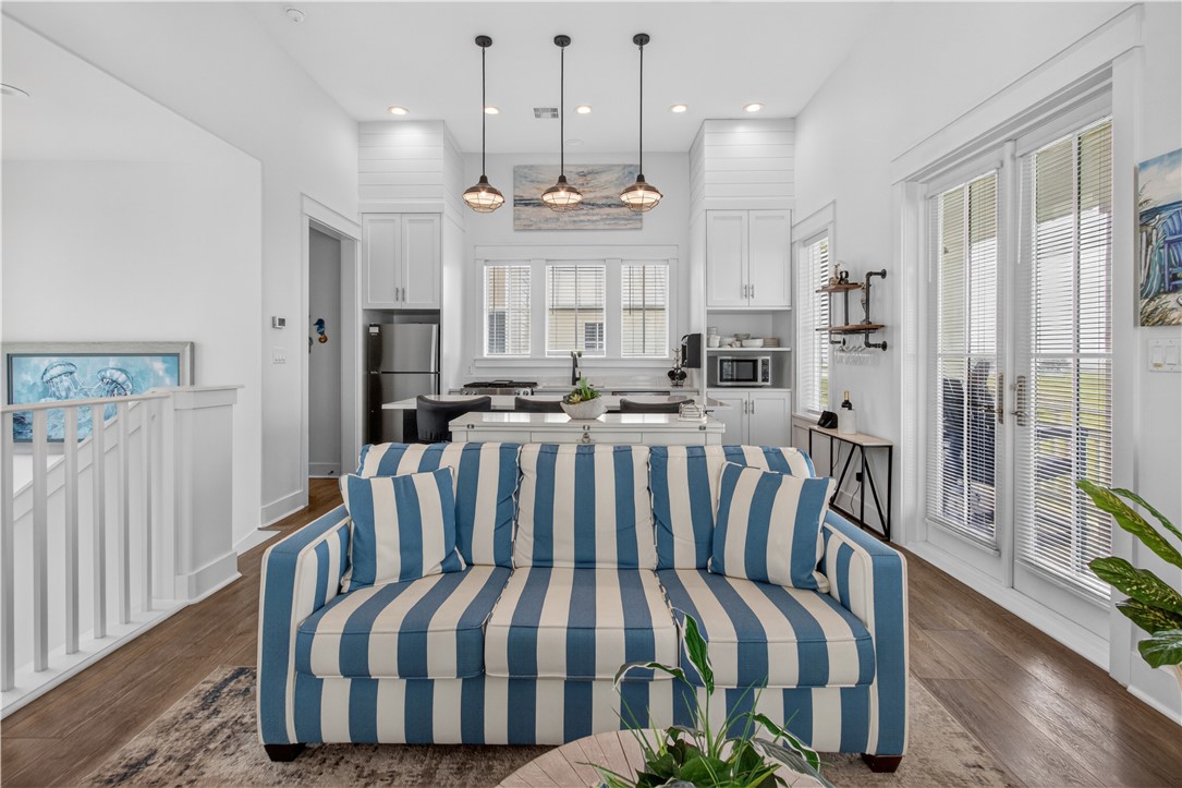 214 Sunset Ave 6