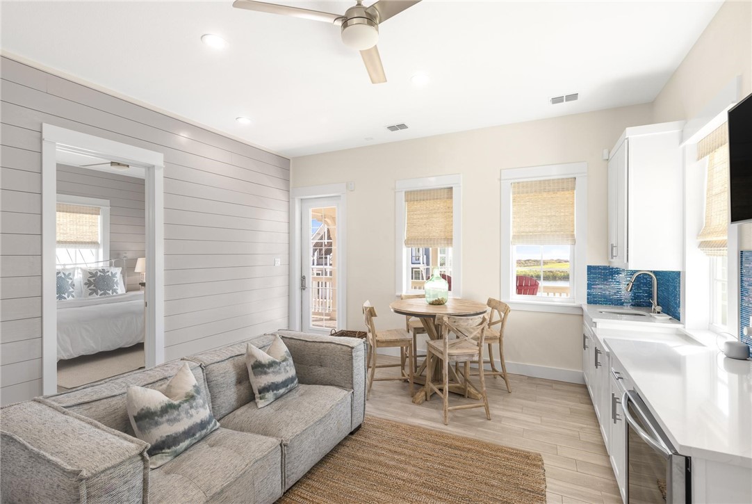 135 Sunrise Ave