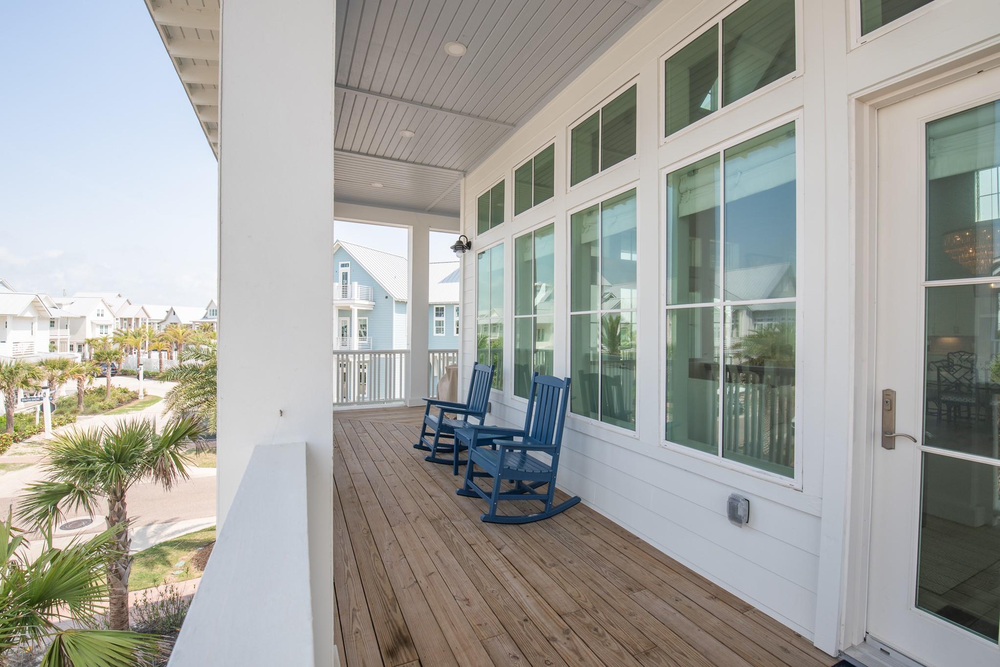 201 Lakeshore Street