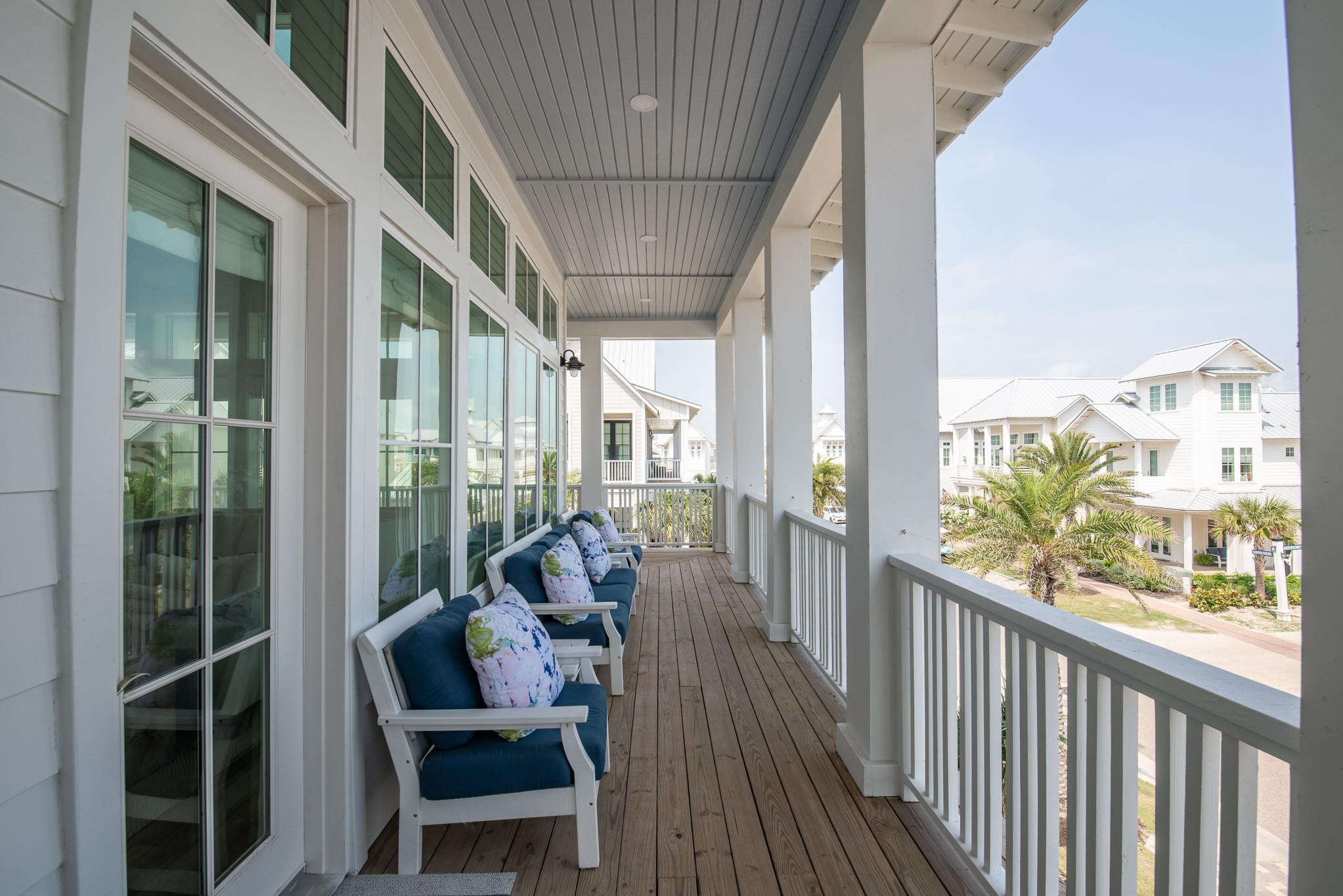 201 Lakeshore Street