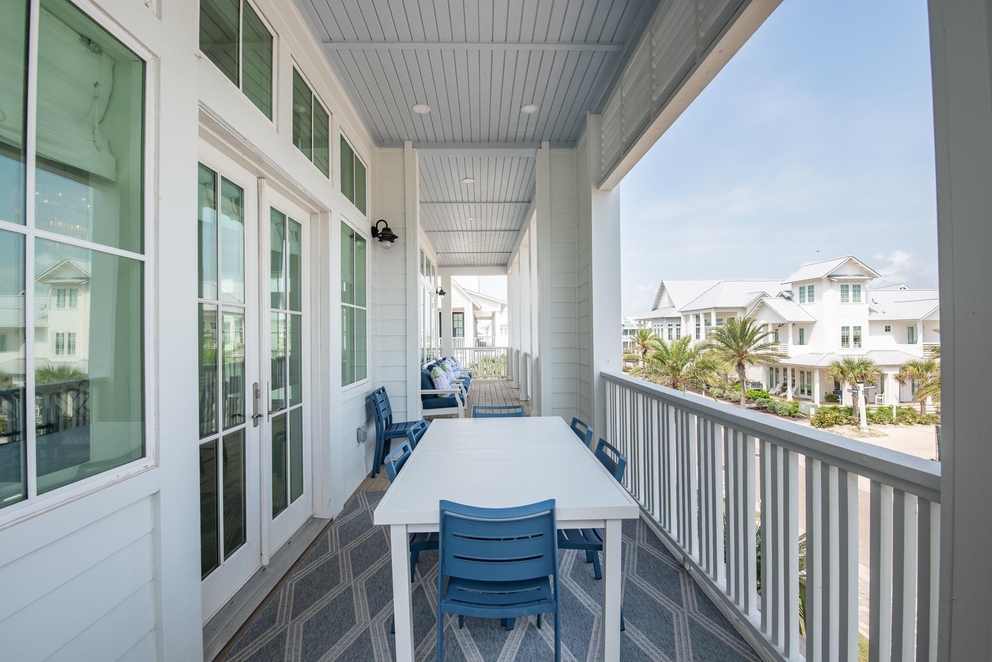 201 Lakeshore Street
