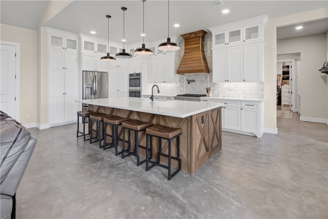 1056 Glenoak Dr