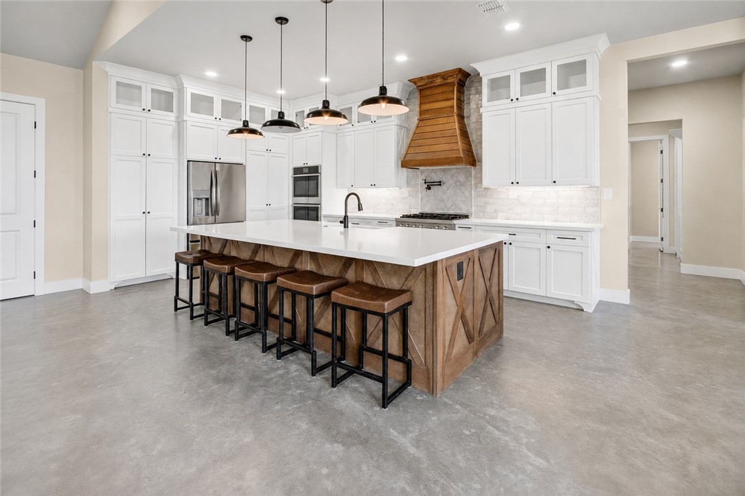1056 Glenoak Dr