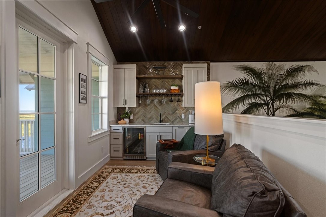 244 Sunrise Ave