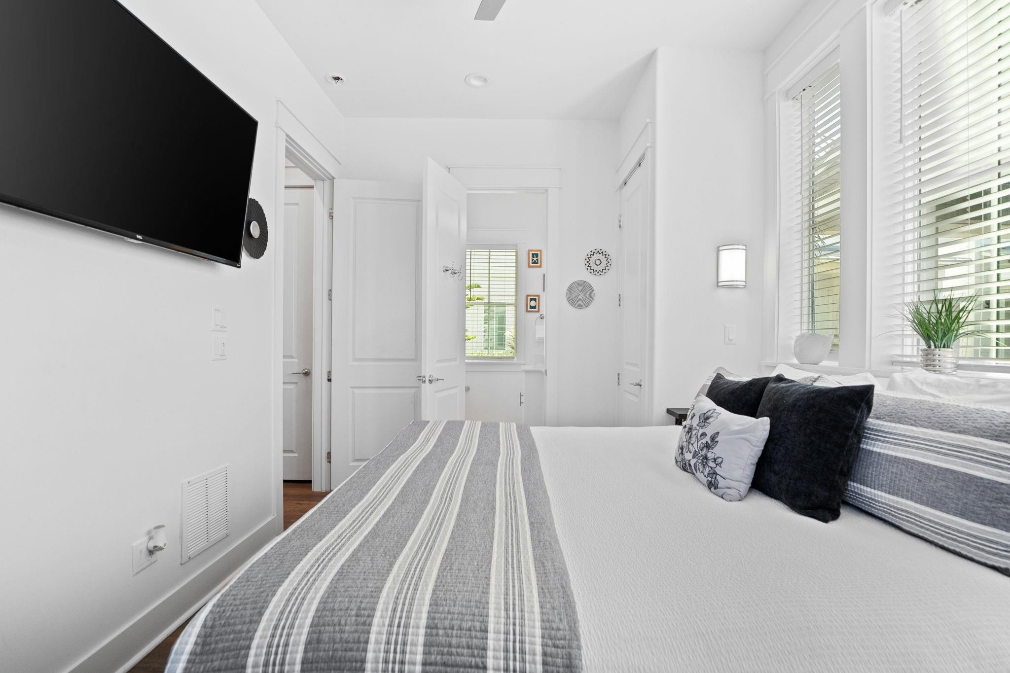 214 Sunset Avenue # 6
