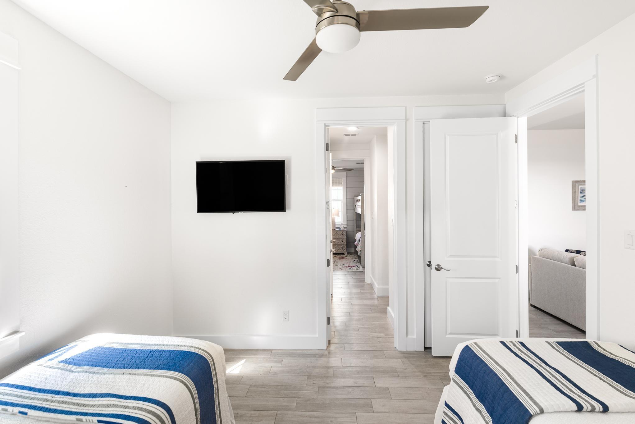 135 Sunrise Avenue