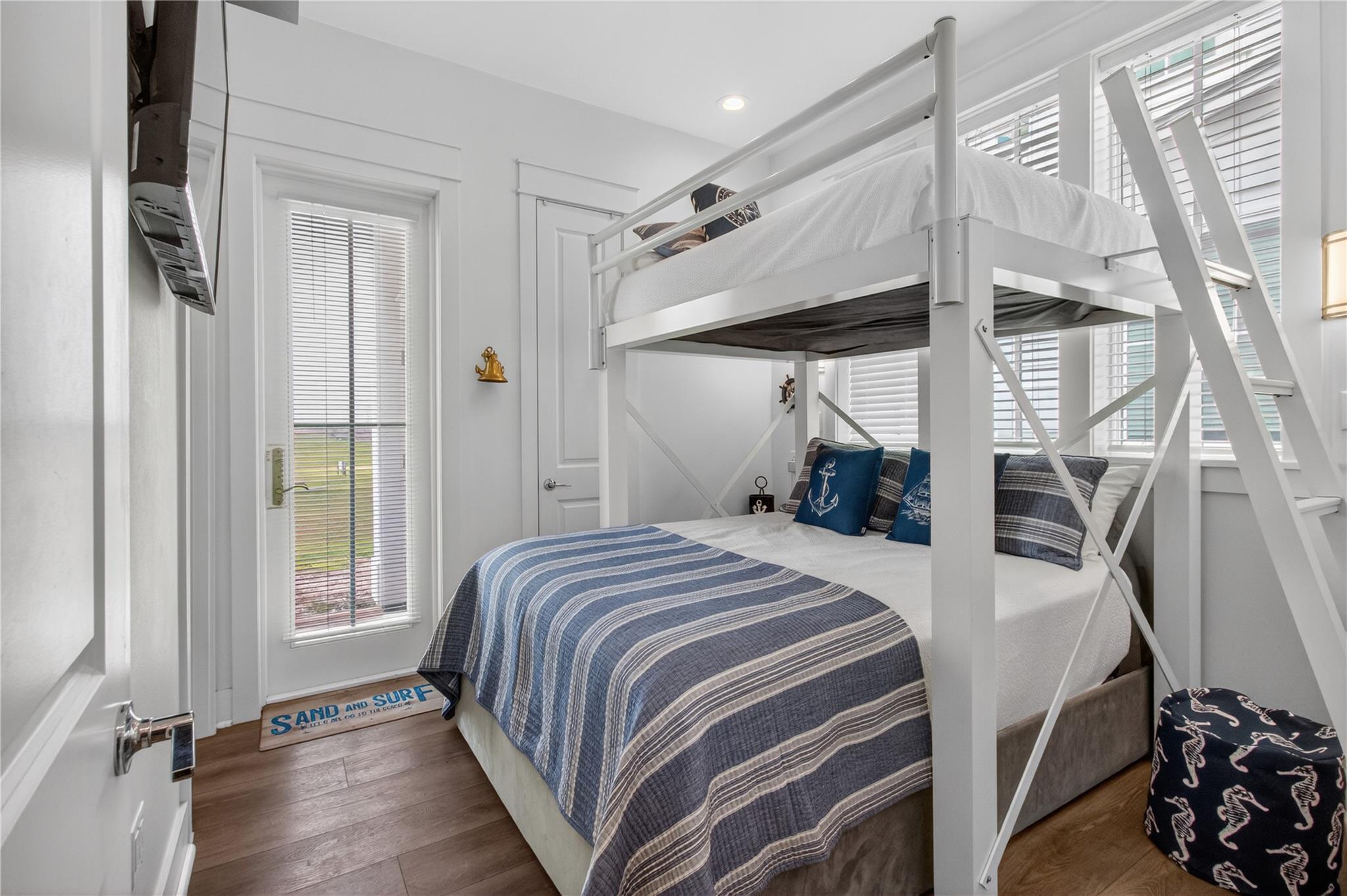 214 Sunset Avenue # 6