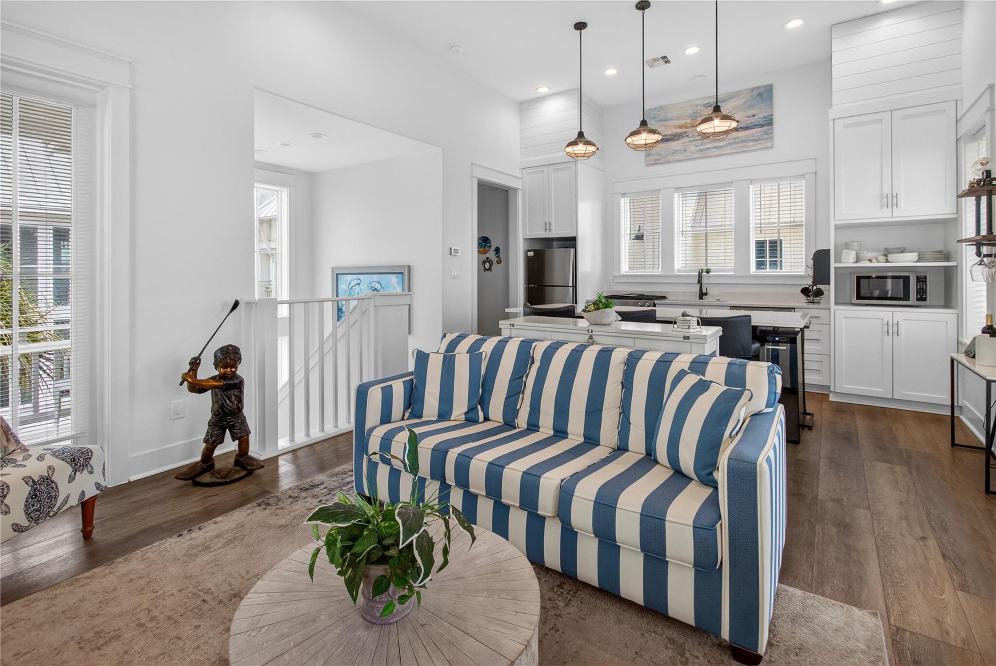 214 Sunset Avenue # 6