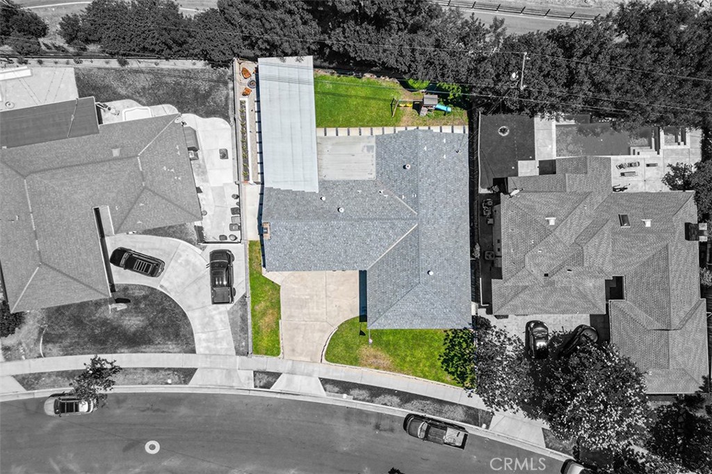 927 E Fairway Drive
