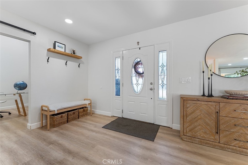 927 E Fairway Drive
