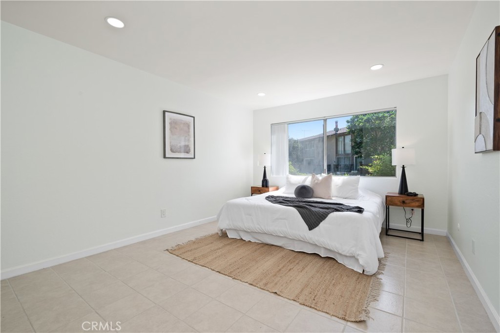 1044 Cabrillo Park Drive B